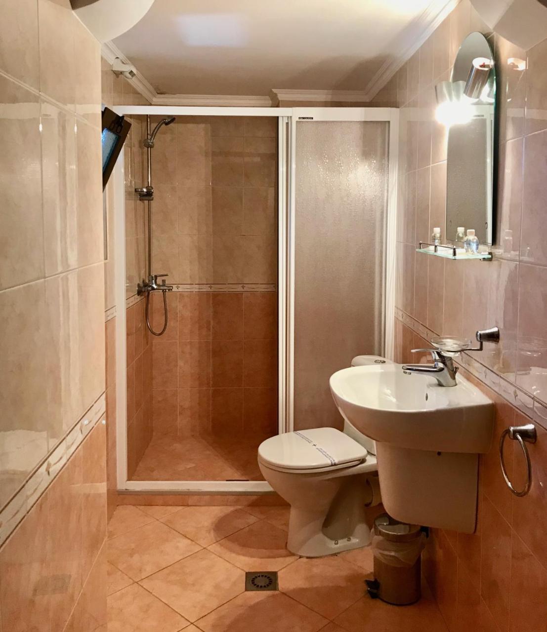 Daf Trans Hotel Пештера Экстерьер фото