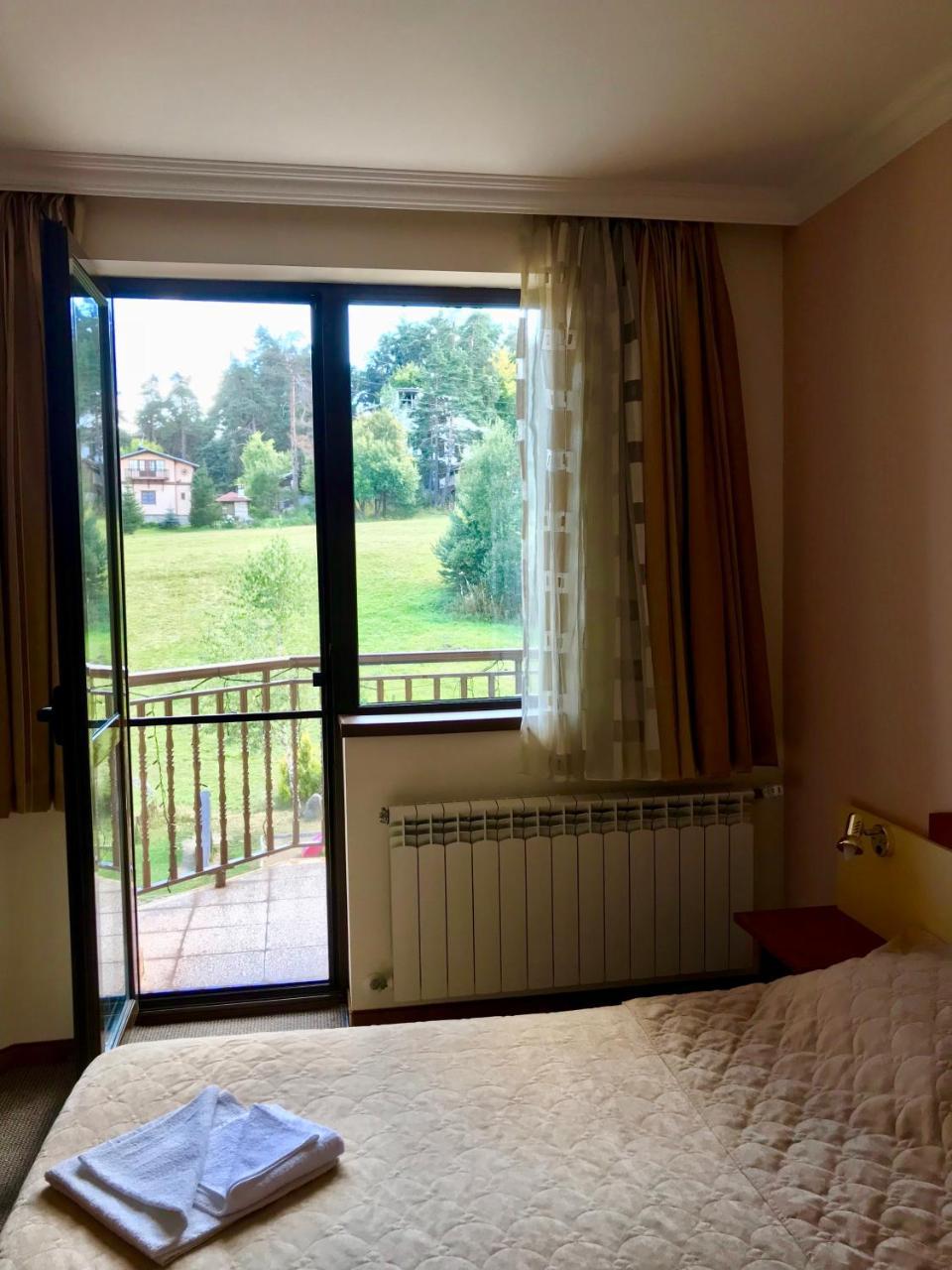 Daf Trans Hotel Пештера Экстерьер фото