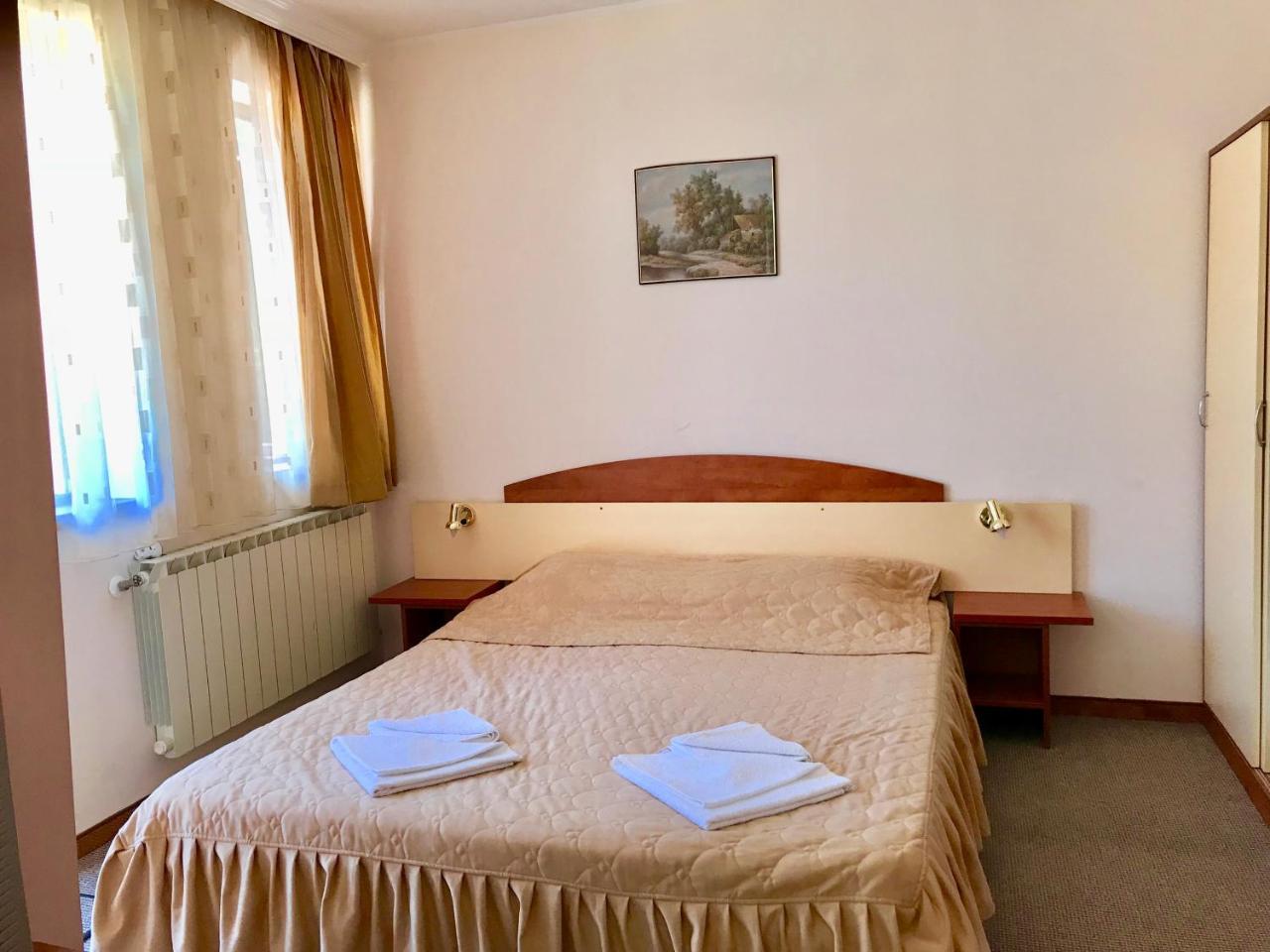 Daf Trans Hotel Пештера Экстерьер фото